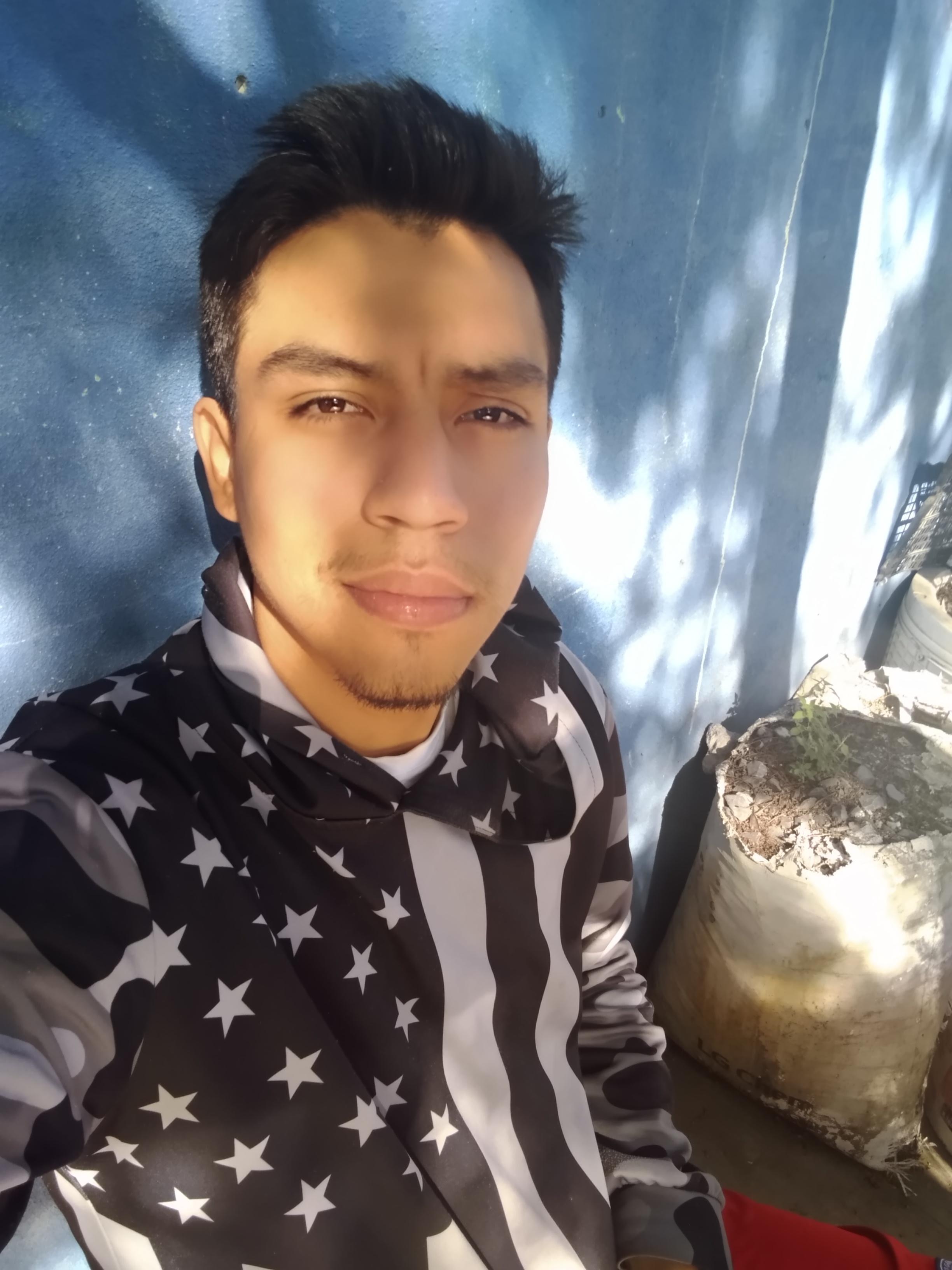 AlexAlejandro7 from Mexico
