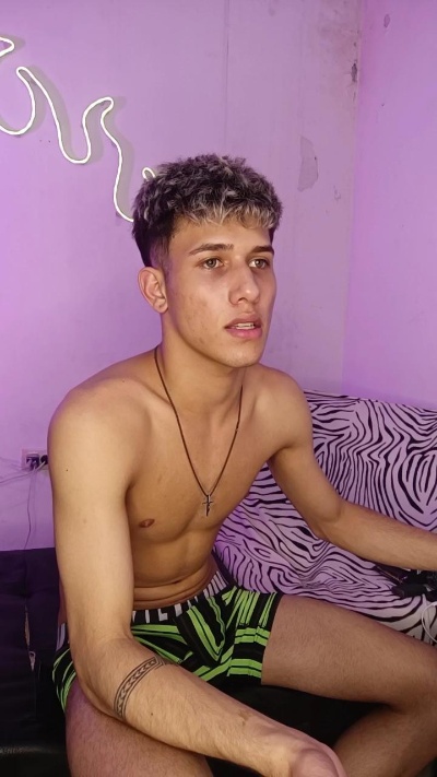 Alpha_Ansel18 from Colombia