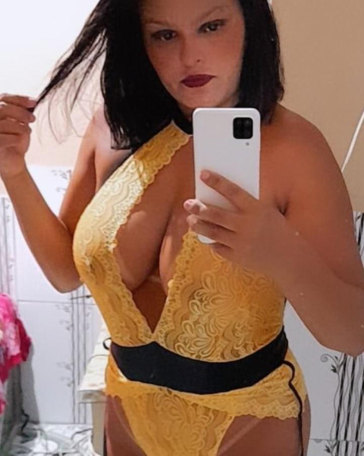 Anne_Moreninha from Brazil