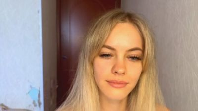 AnnmarieBroody from France