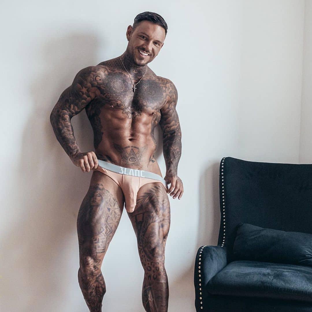 Armando5671 from Argentina