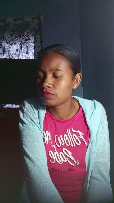 Carinahot02 from Madagascar