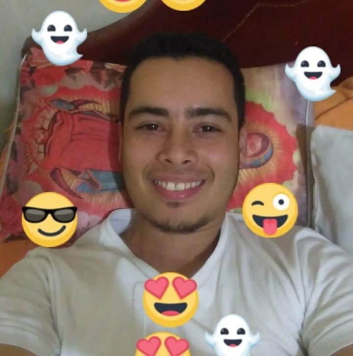 Casper_32 from Colombia