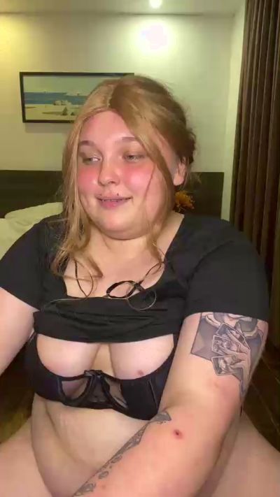 ChubbyLizzy3 from Germany