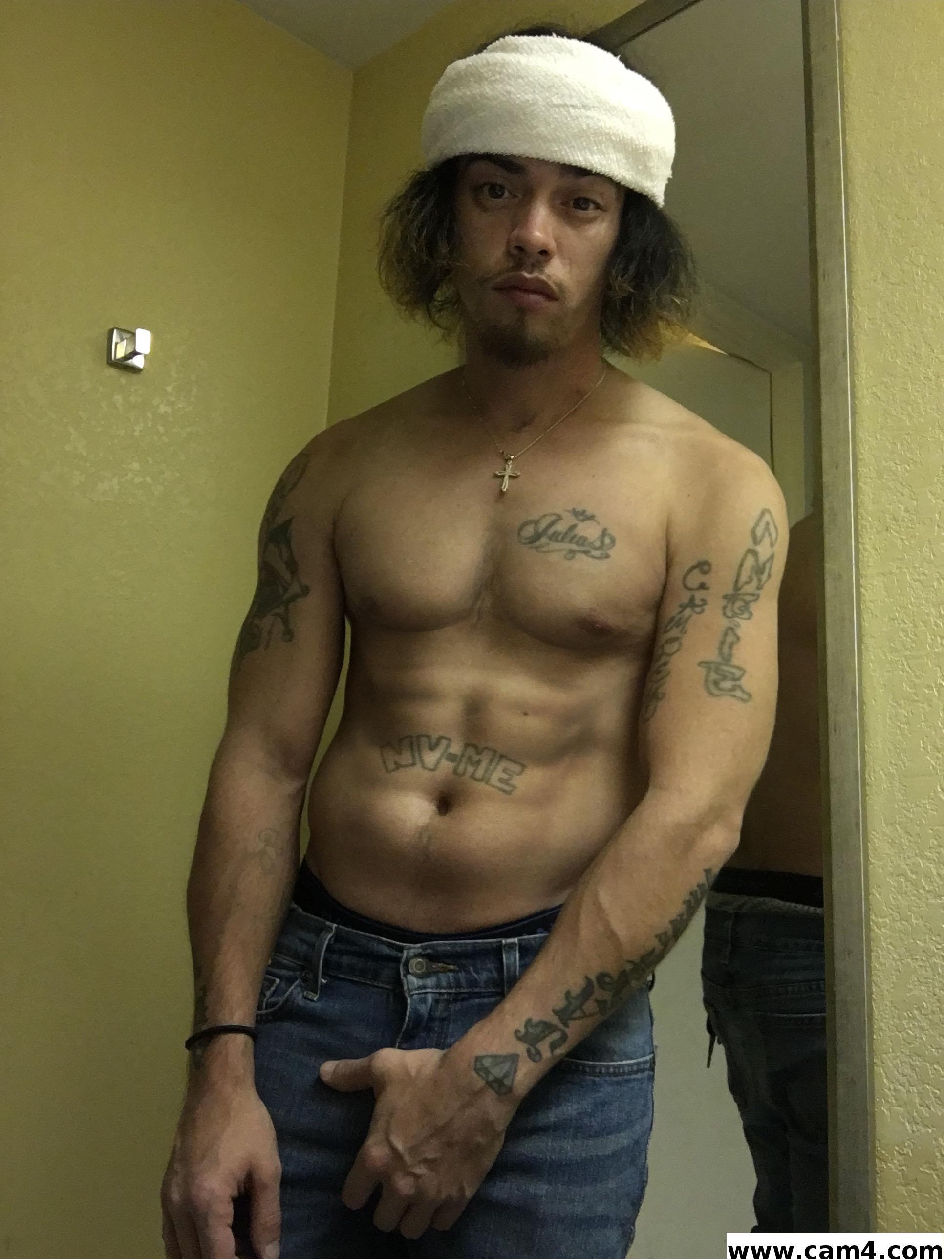 Cumfuckmehot from United States