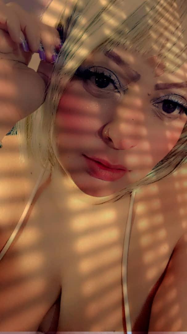 EmiliaQueen from Venezuela