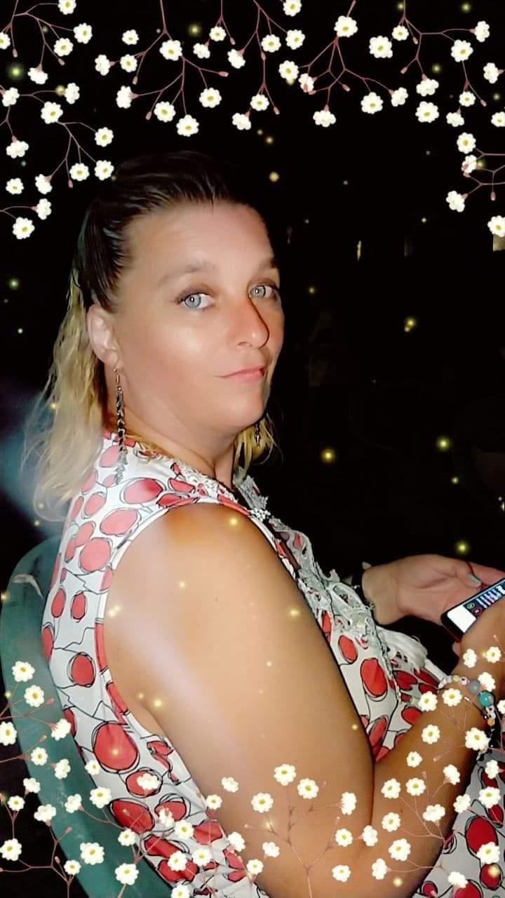Emma84360 from France