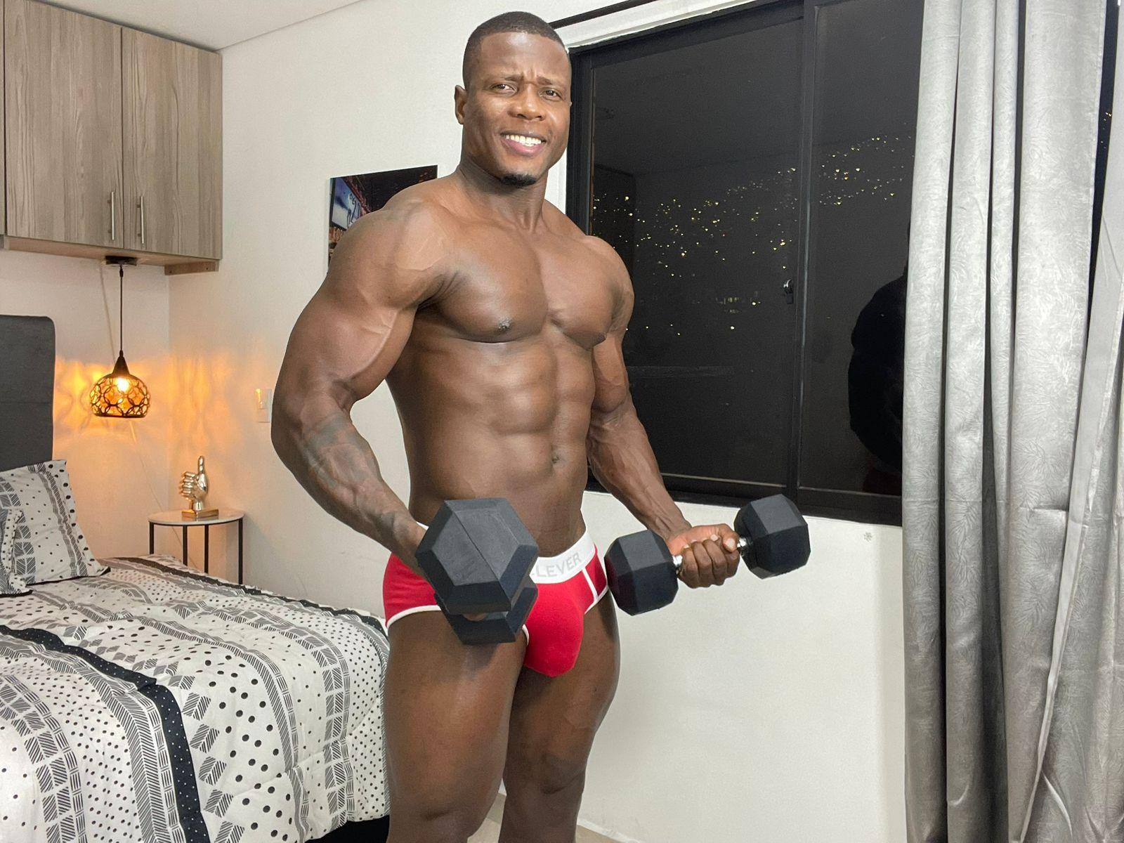 ErikJackson35 from Colombia