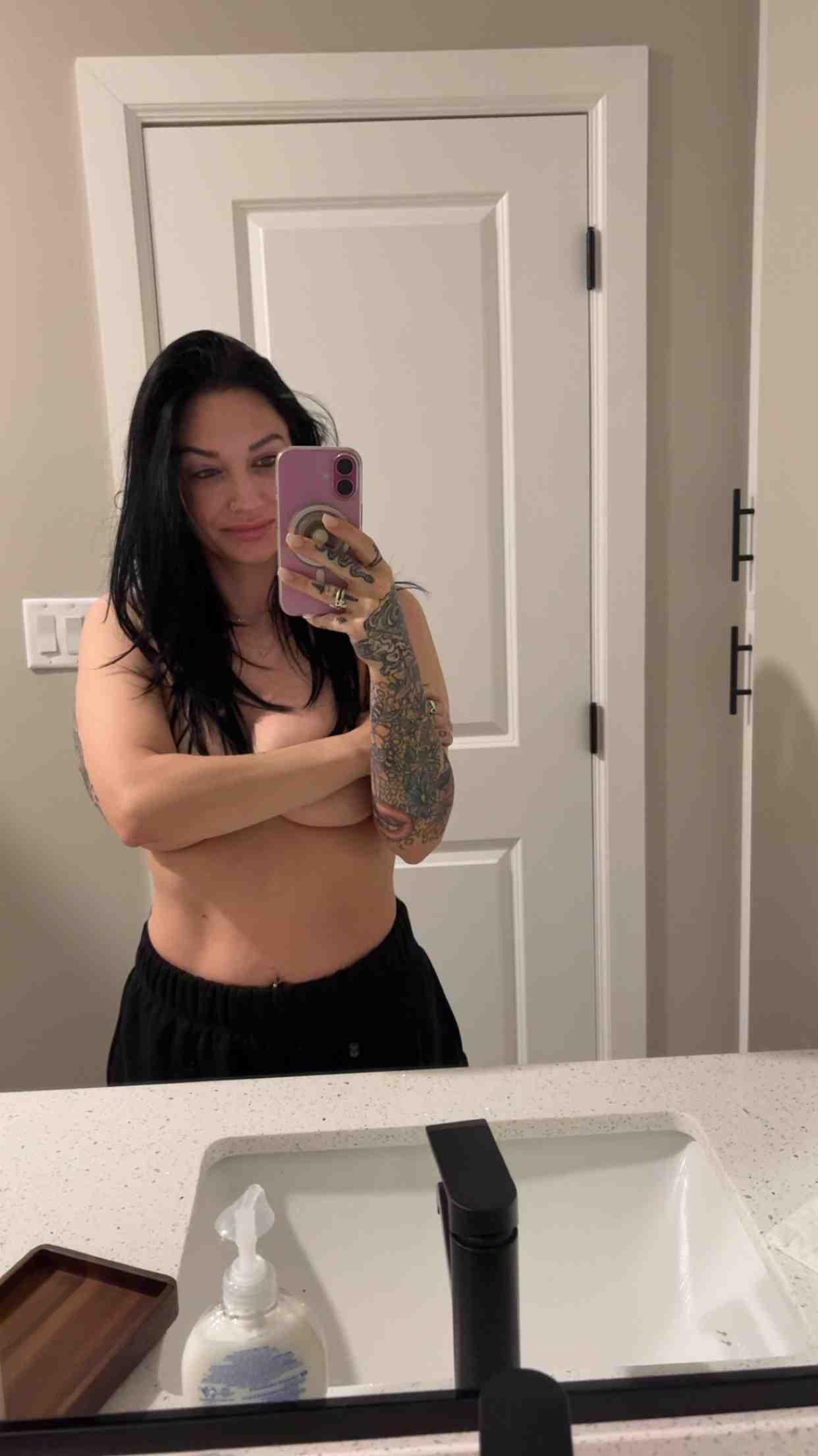 GoddessCeyenna4 from United States