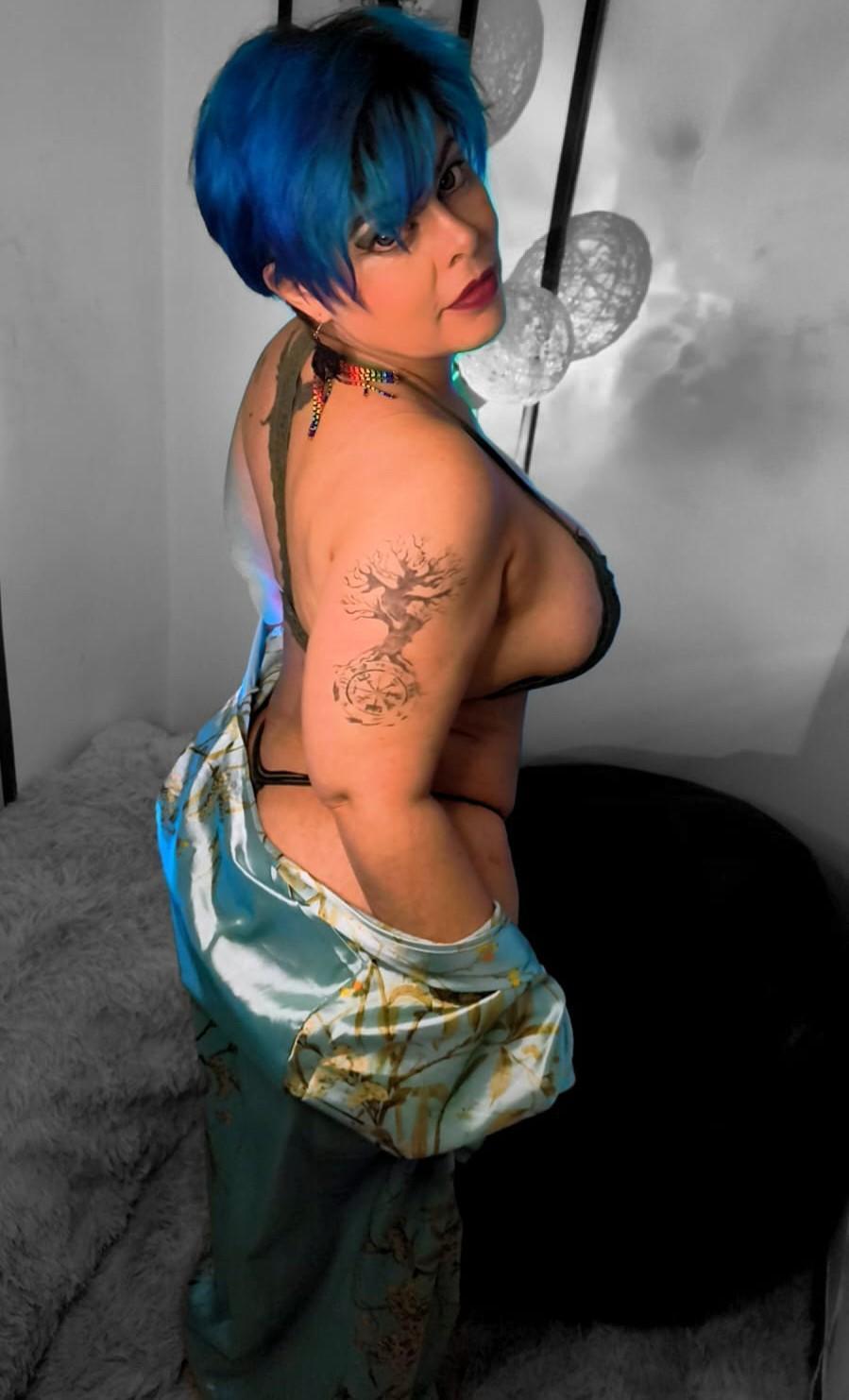 GreciaHorny from Colombia