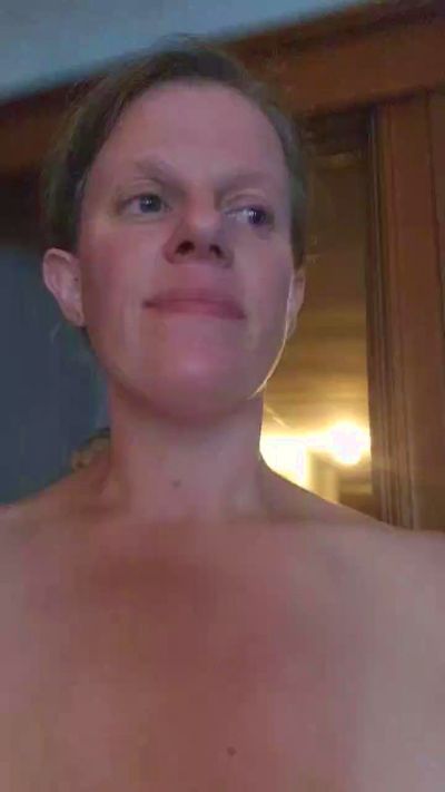 Hazel87 from United States
