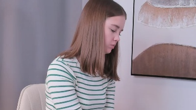 HazelBurtch from France