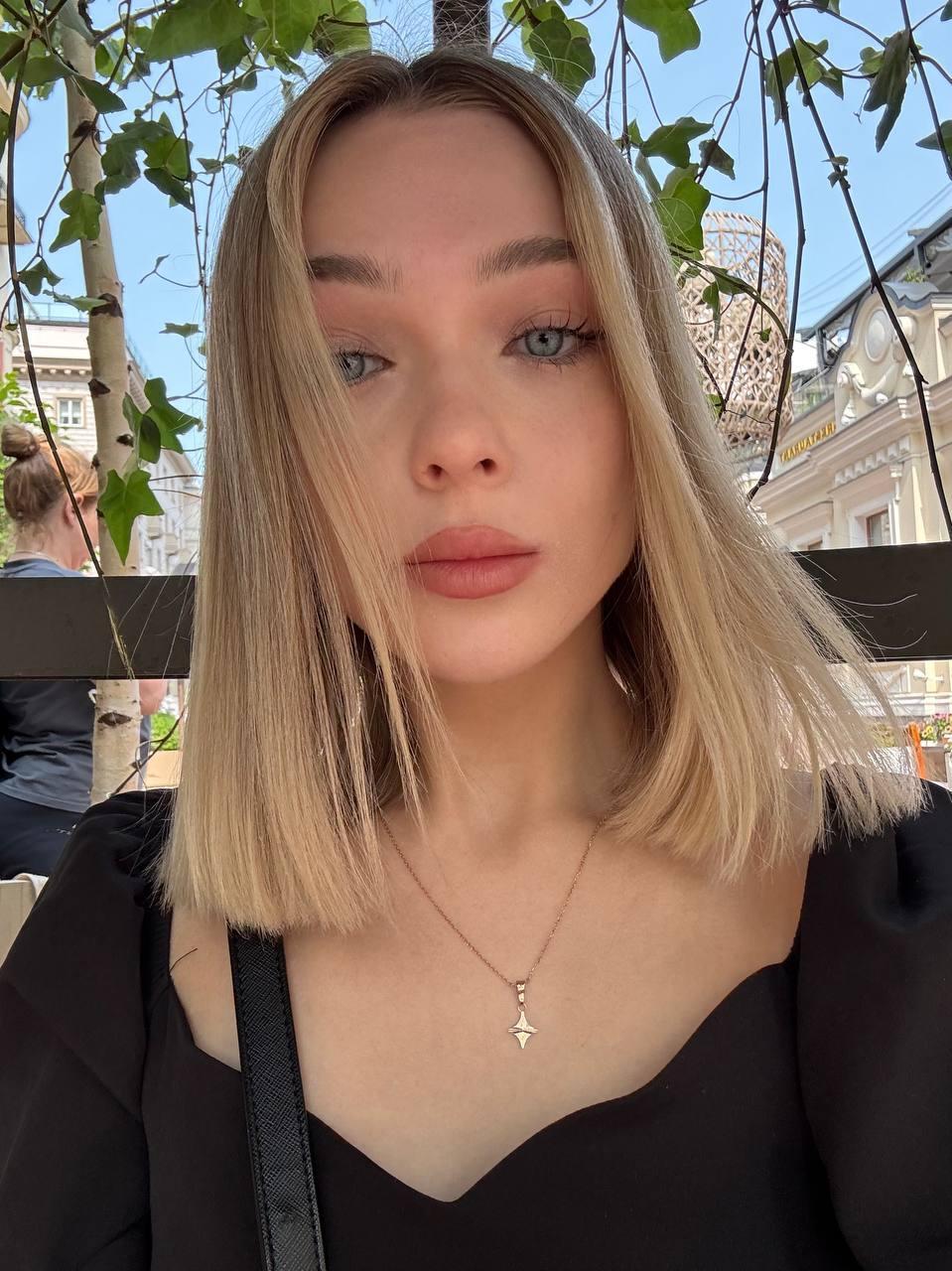 JoleenShealy from France