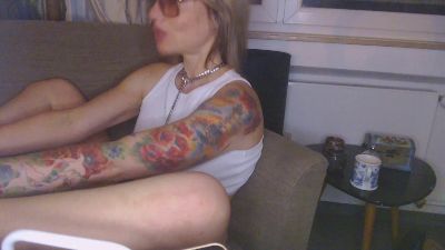 Juicy_lucy_226 from Germany