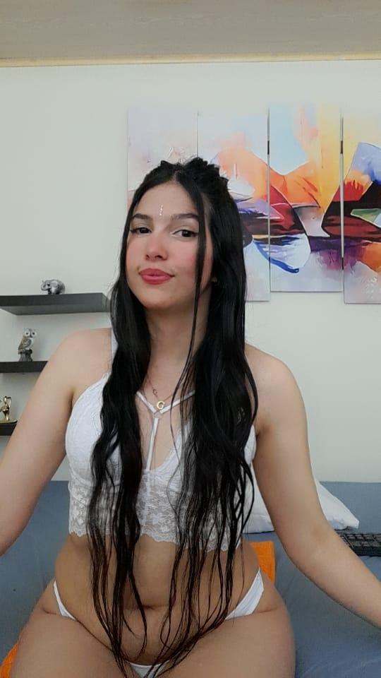 KatrinaRolan from Colombia