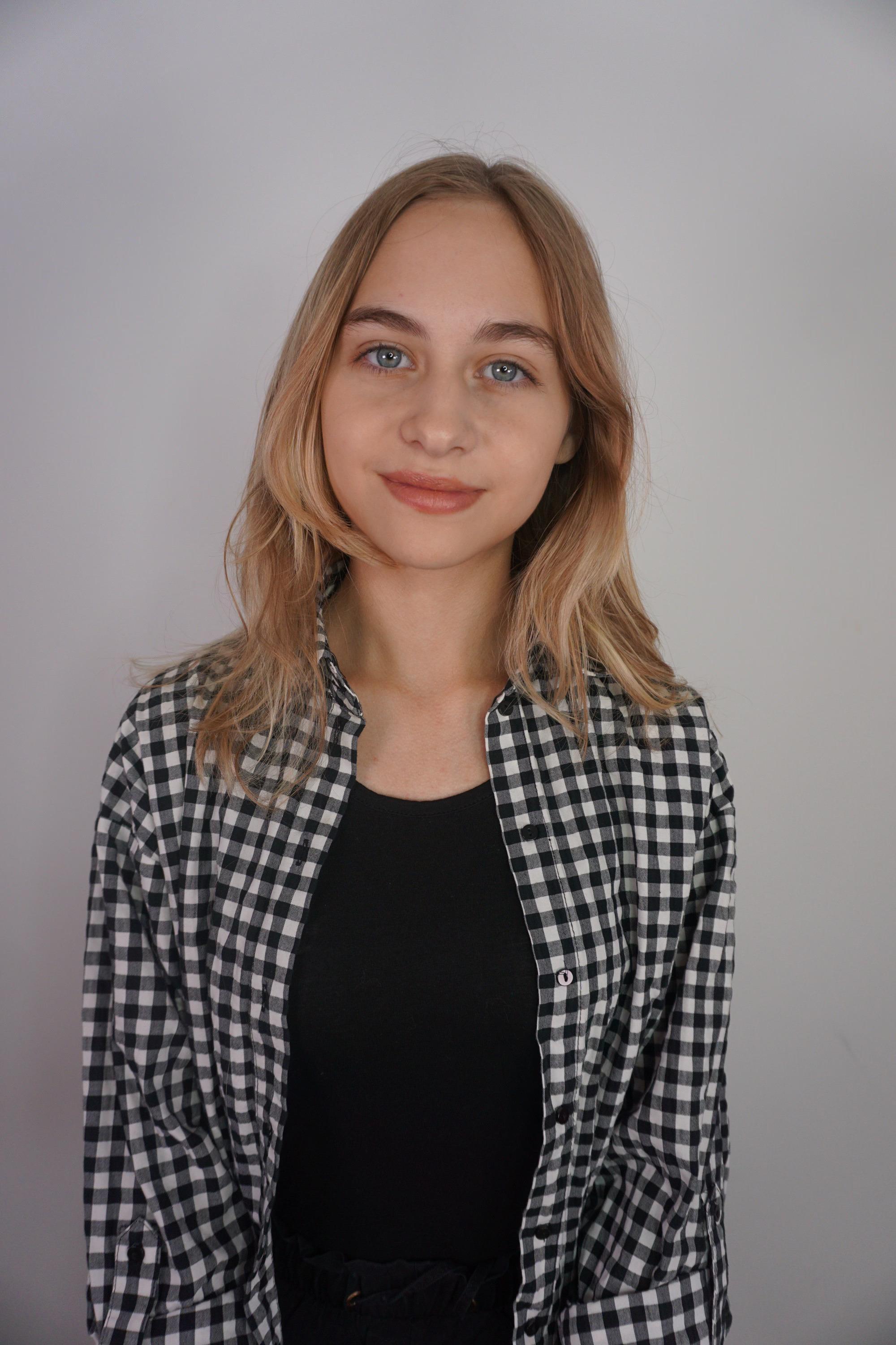 MariaBroadwater from France