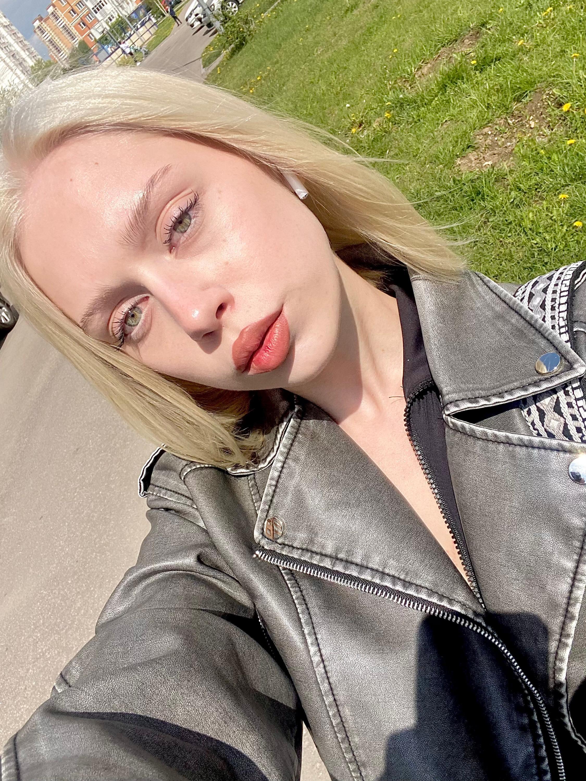 MaydaBroady from France