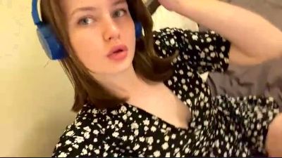 NettieSaunier from France