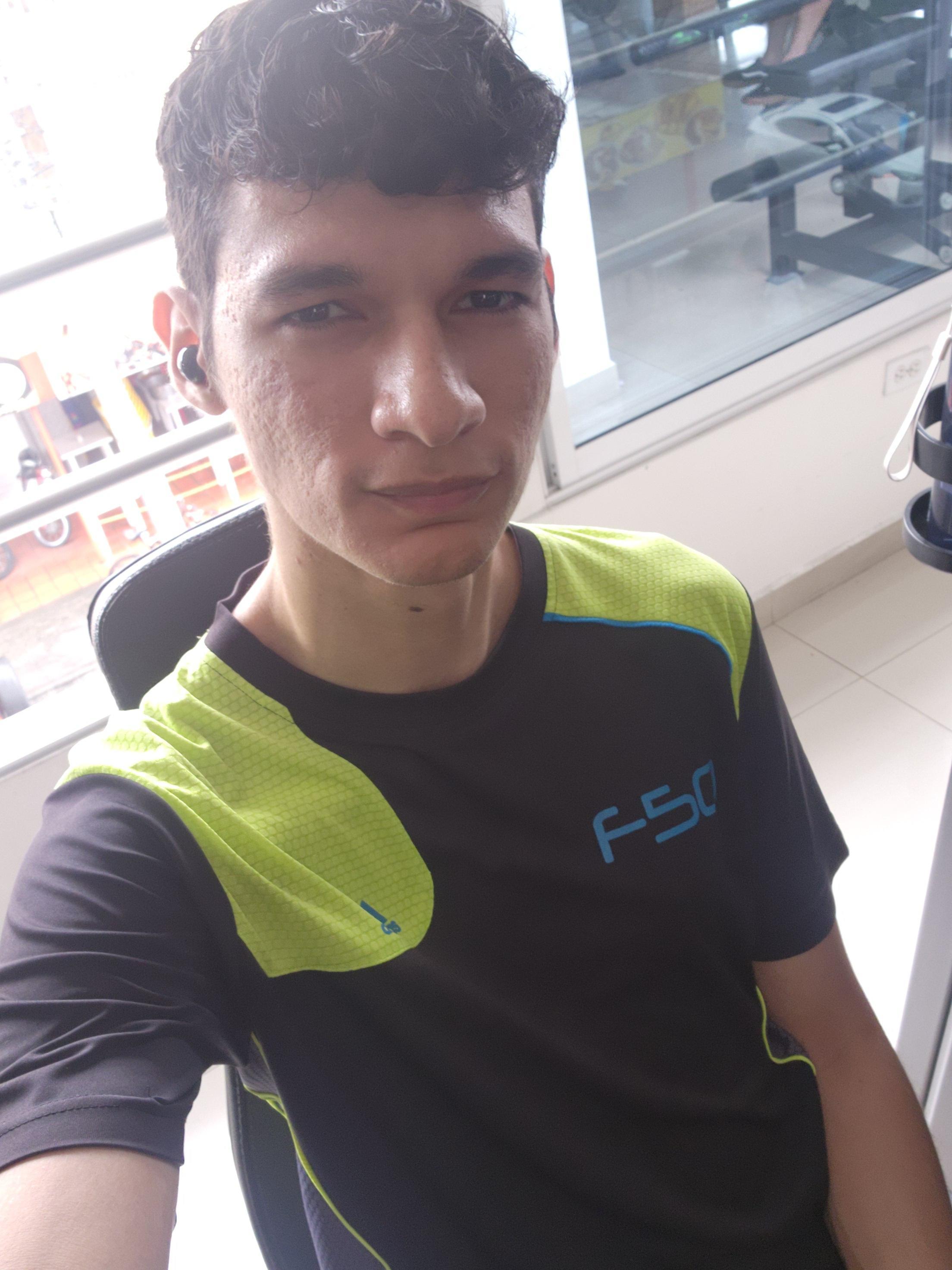 Paulhot18 from Colombia