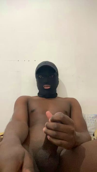 Preto4m from Brazil
