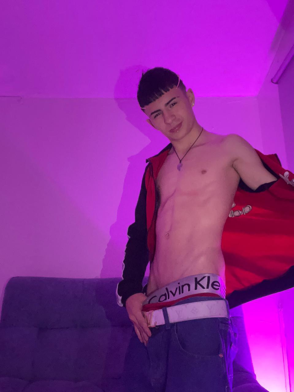 Stivarfox21 from United States