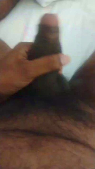 Telugu_guy32 from India