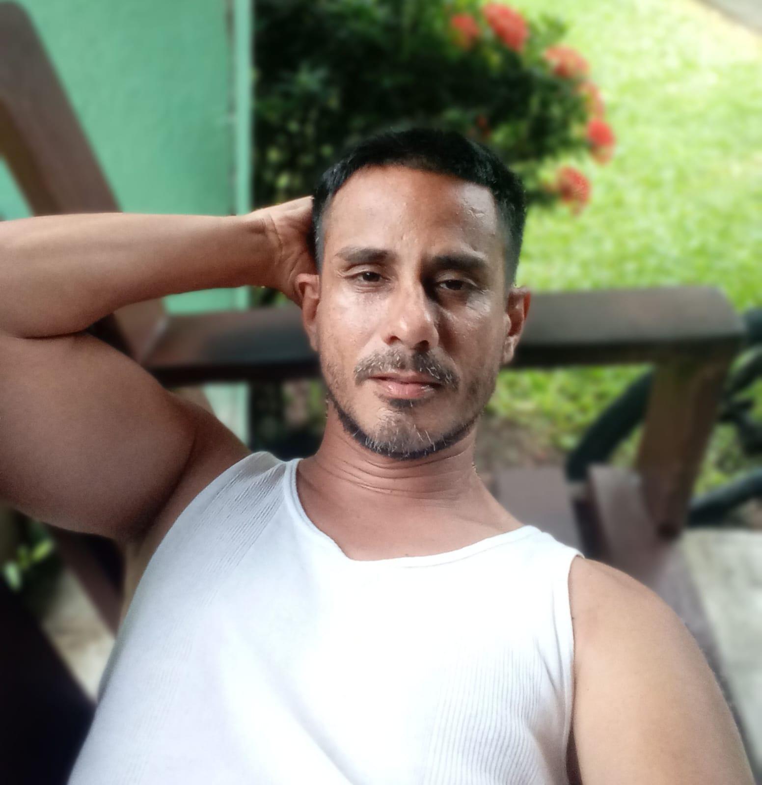 alextico1 from Costa Rica