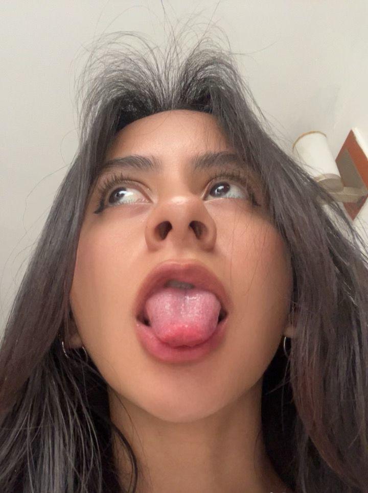 annypretty from Colombia