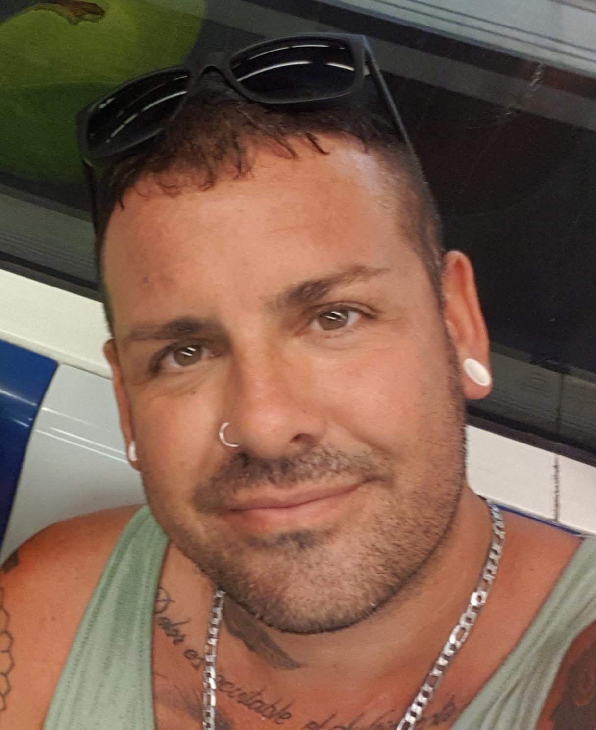 chema00000 from Switzerland
