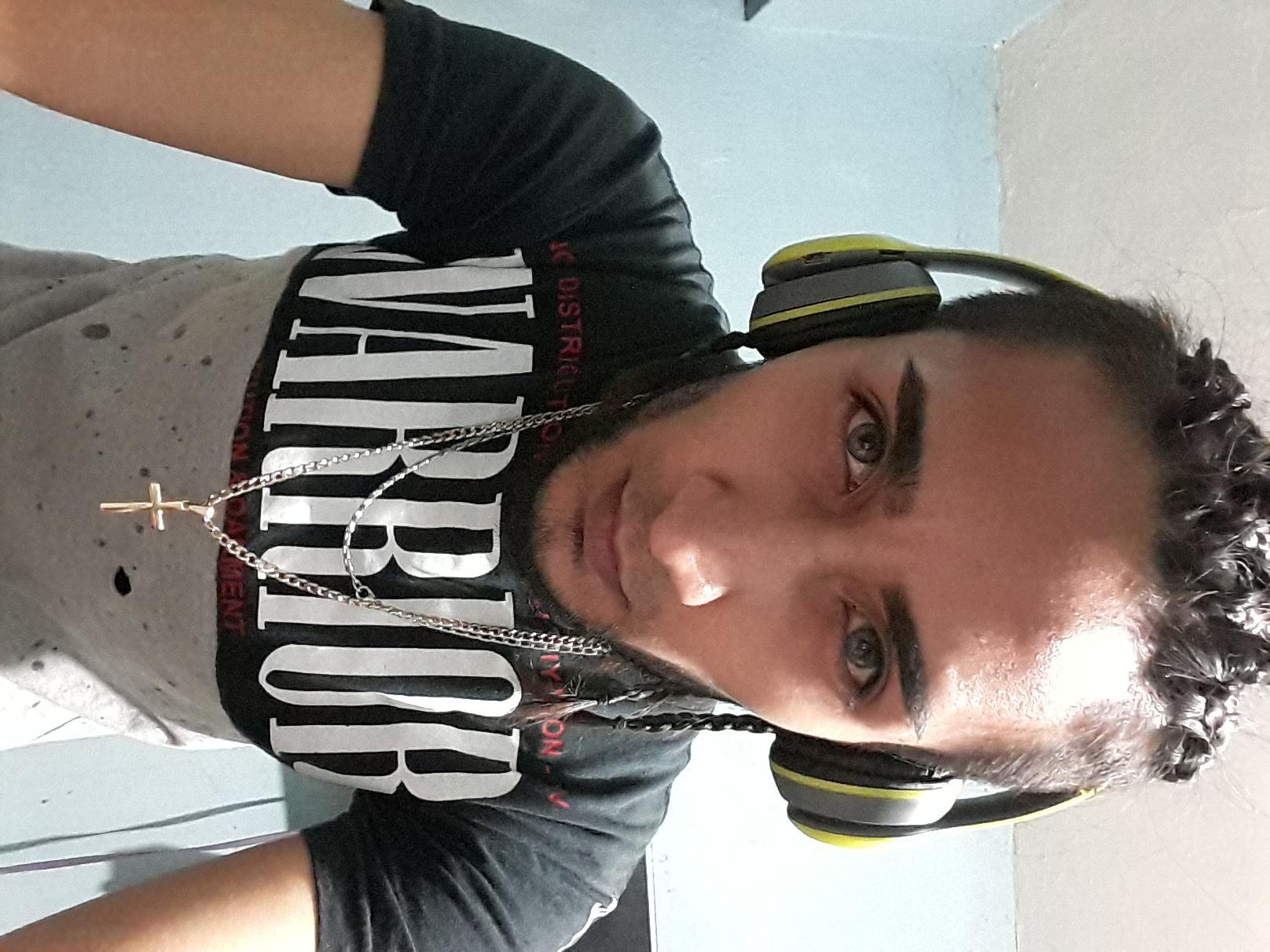 elegett96 from Mexico