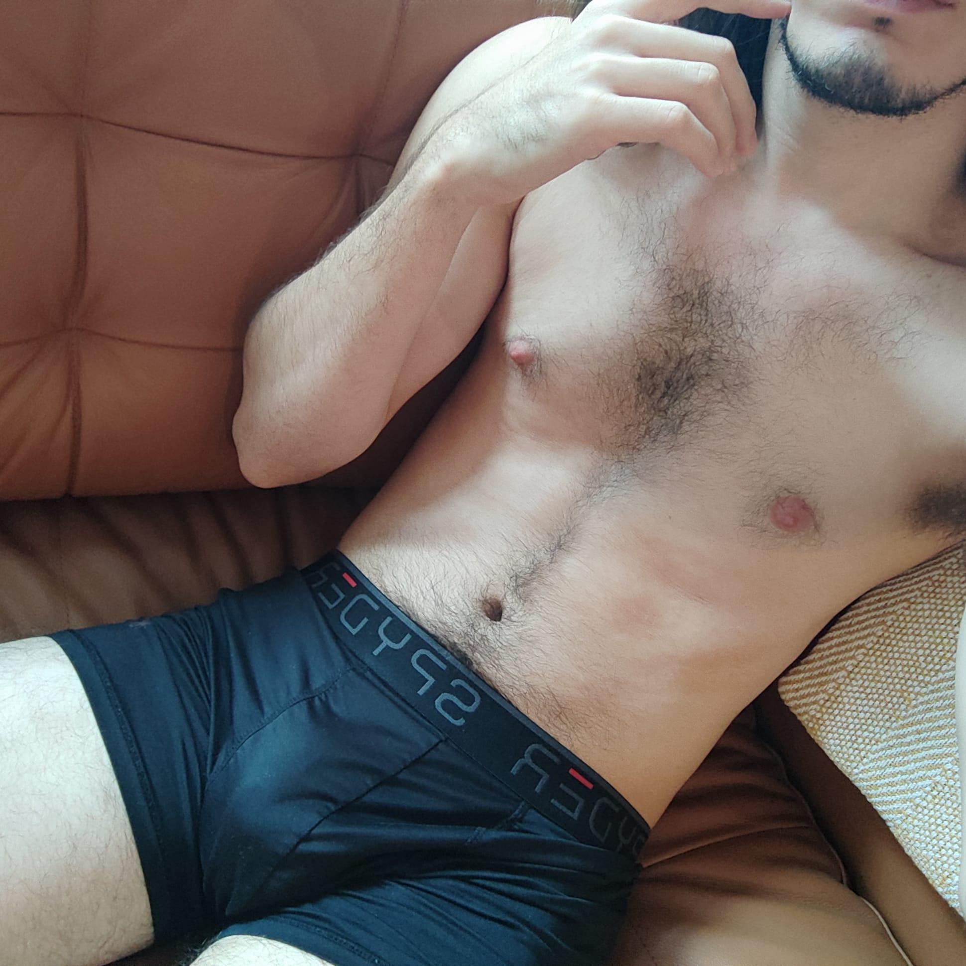 elincubo999 from Spain