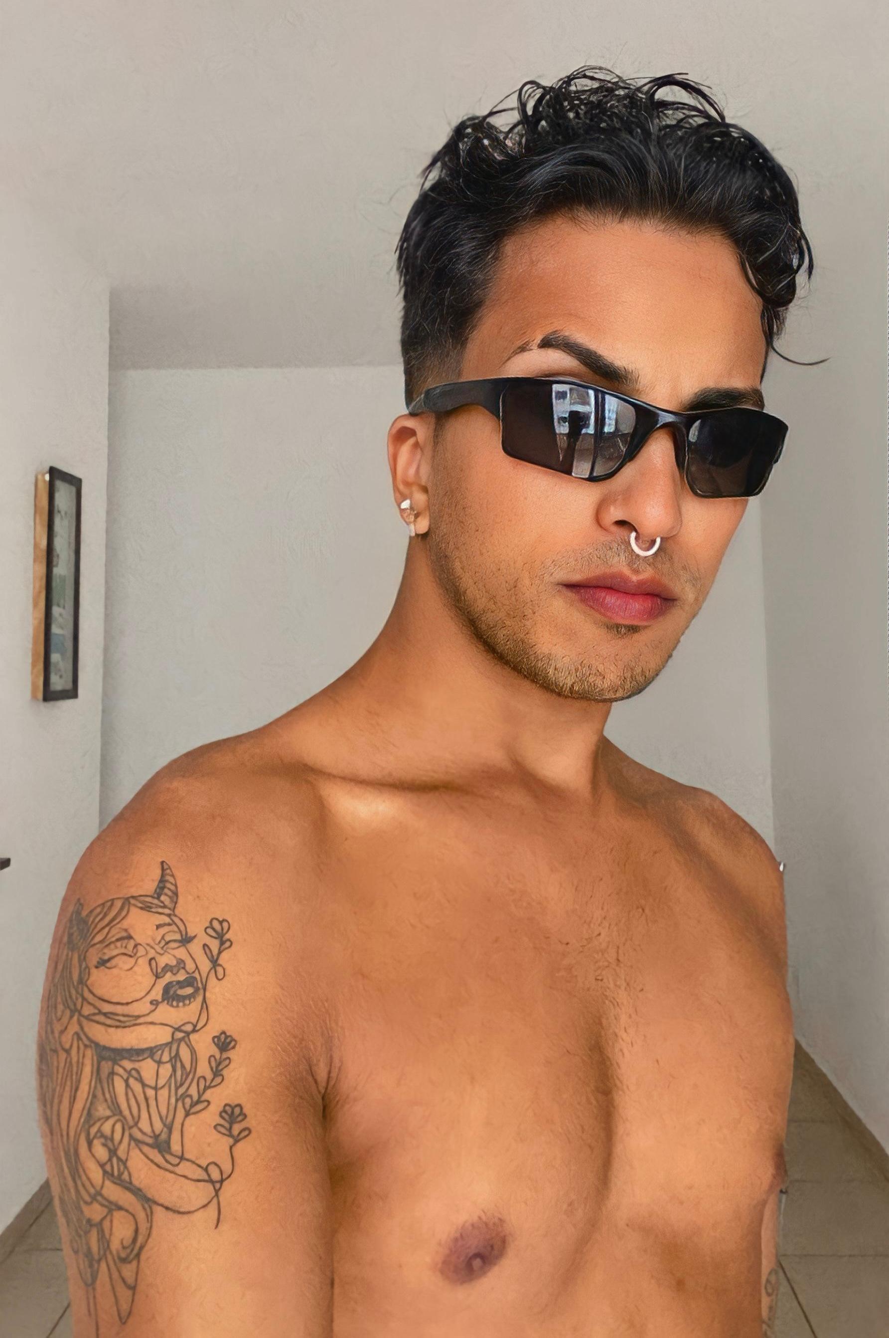 elvisnaomorreu from Brazil