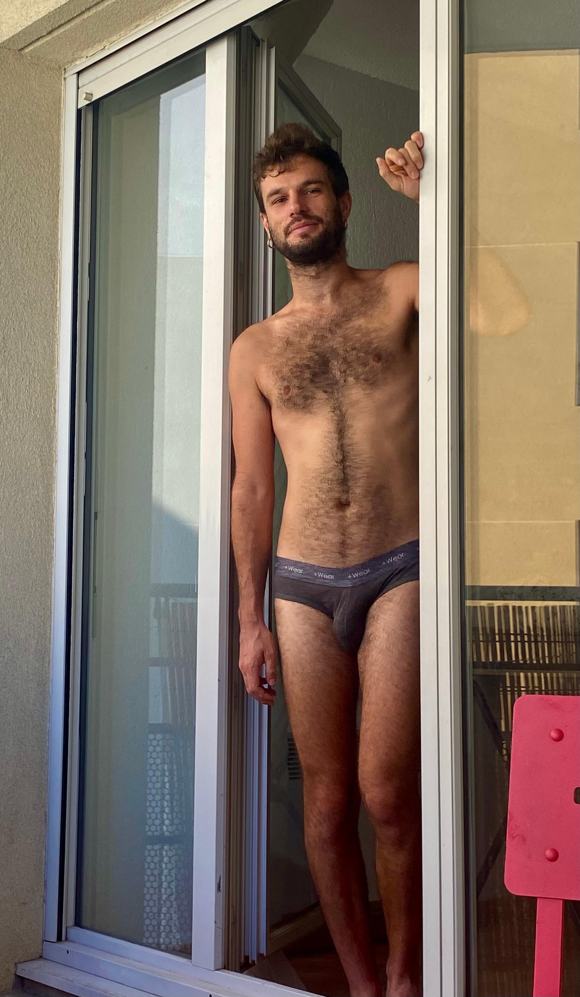 frenchyhothairy from France