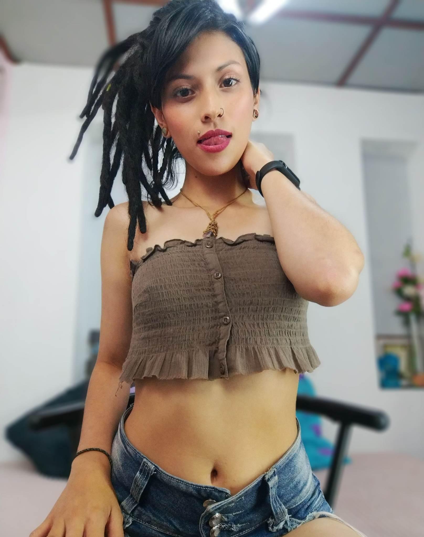 gaby_cute_16 from Colombia