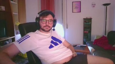 hornyboy327 from Italy