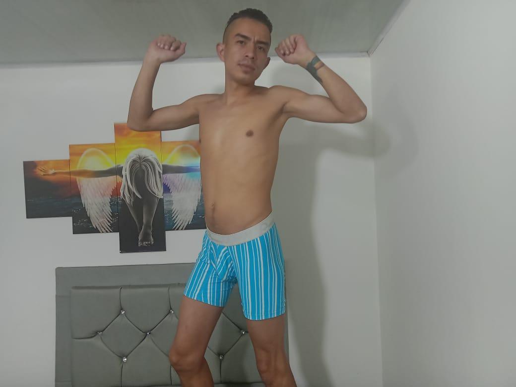 jhonnyy_k from Colombia