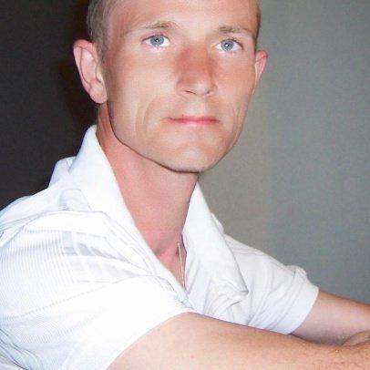julien865 from France