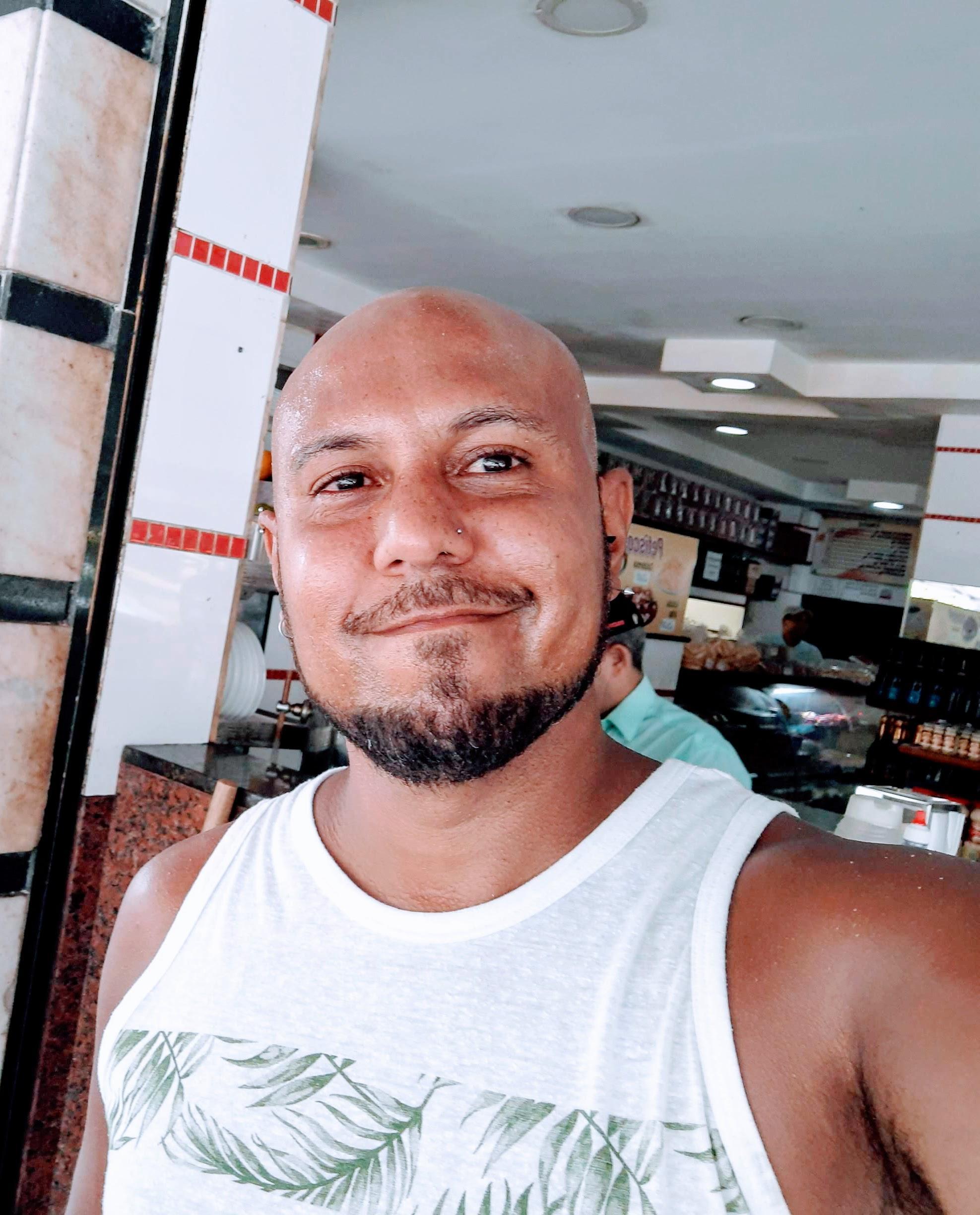 juliopaz33 from Brazil