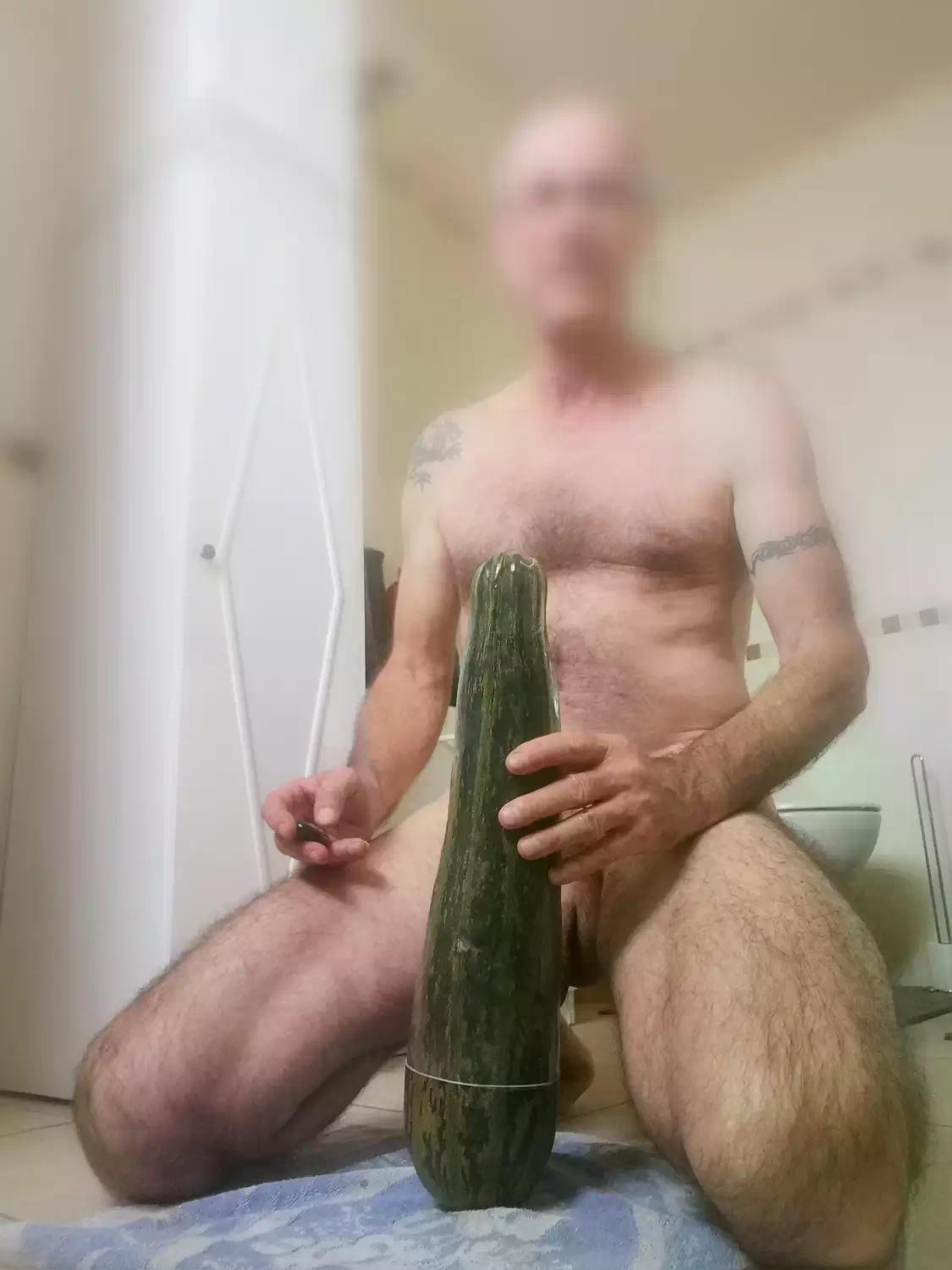 lgarsdu18 from France