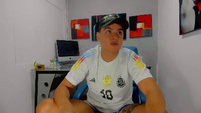 liam_person_ from Colombia