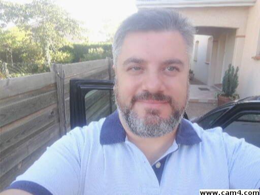 loulou999999 from France