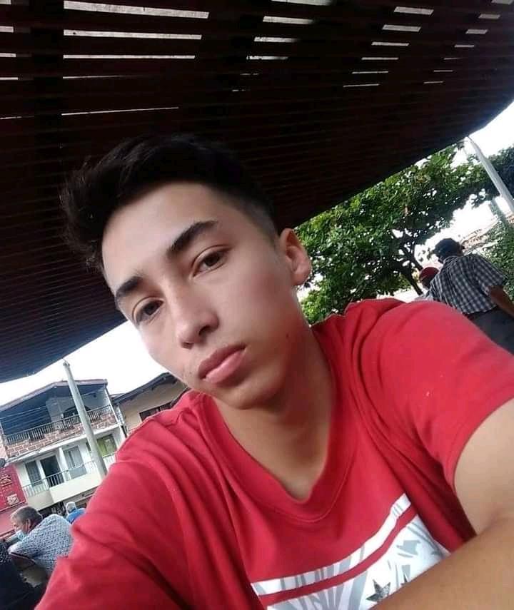mike327173 from Colombia