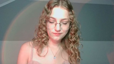 mila_butler from United States