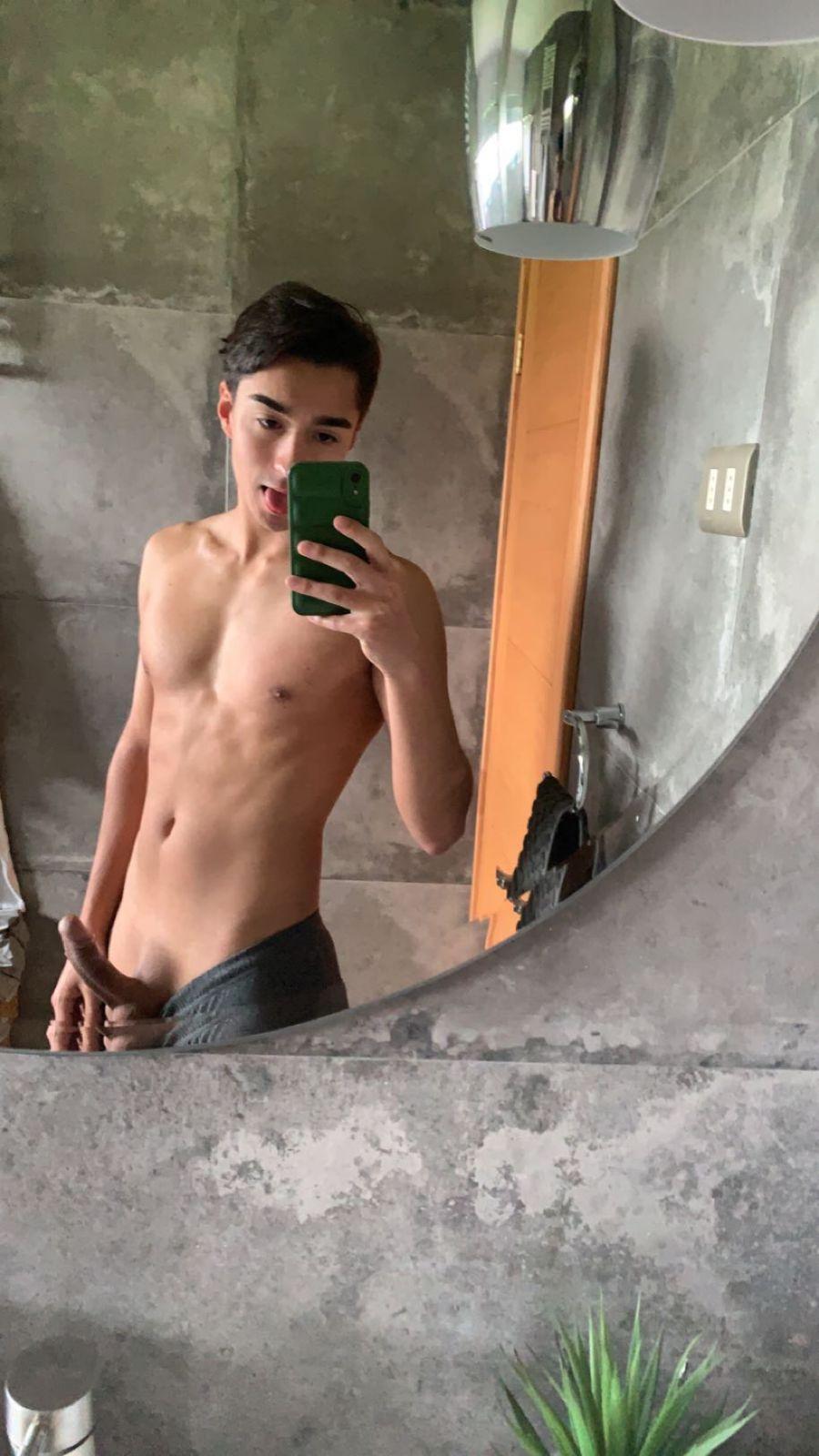 pollo_cko from Chile