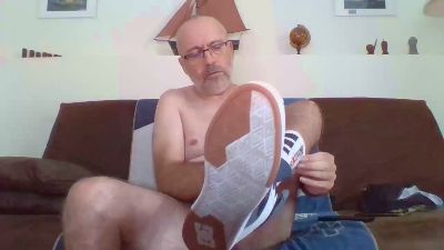 sadboy54 from France