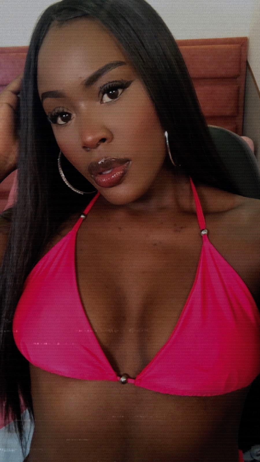 sofia_samuels from United States