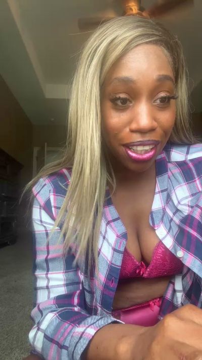 superpeachy97 from United States