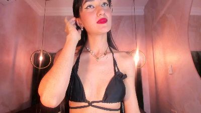 sylvialeos_ from United States
