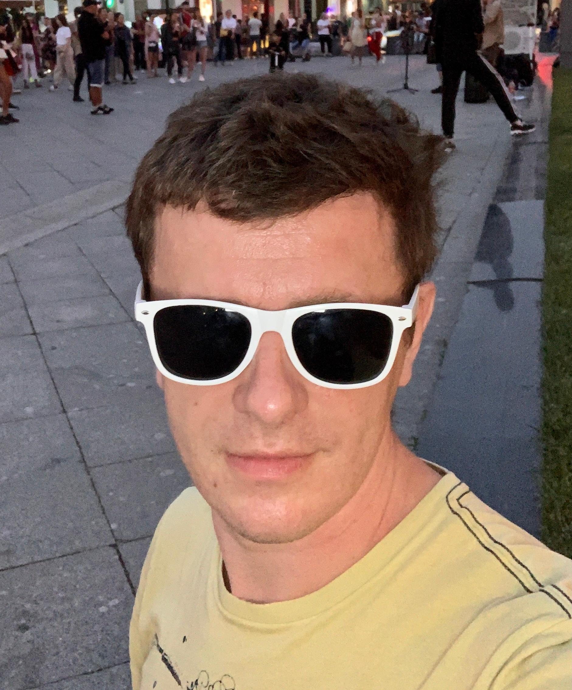 tony78_xxx from United States