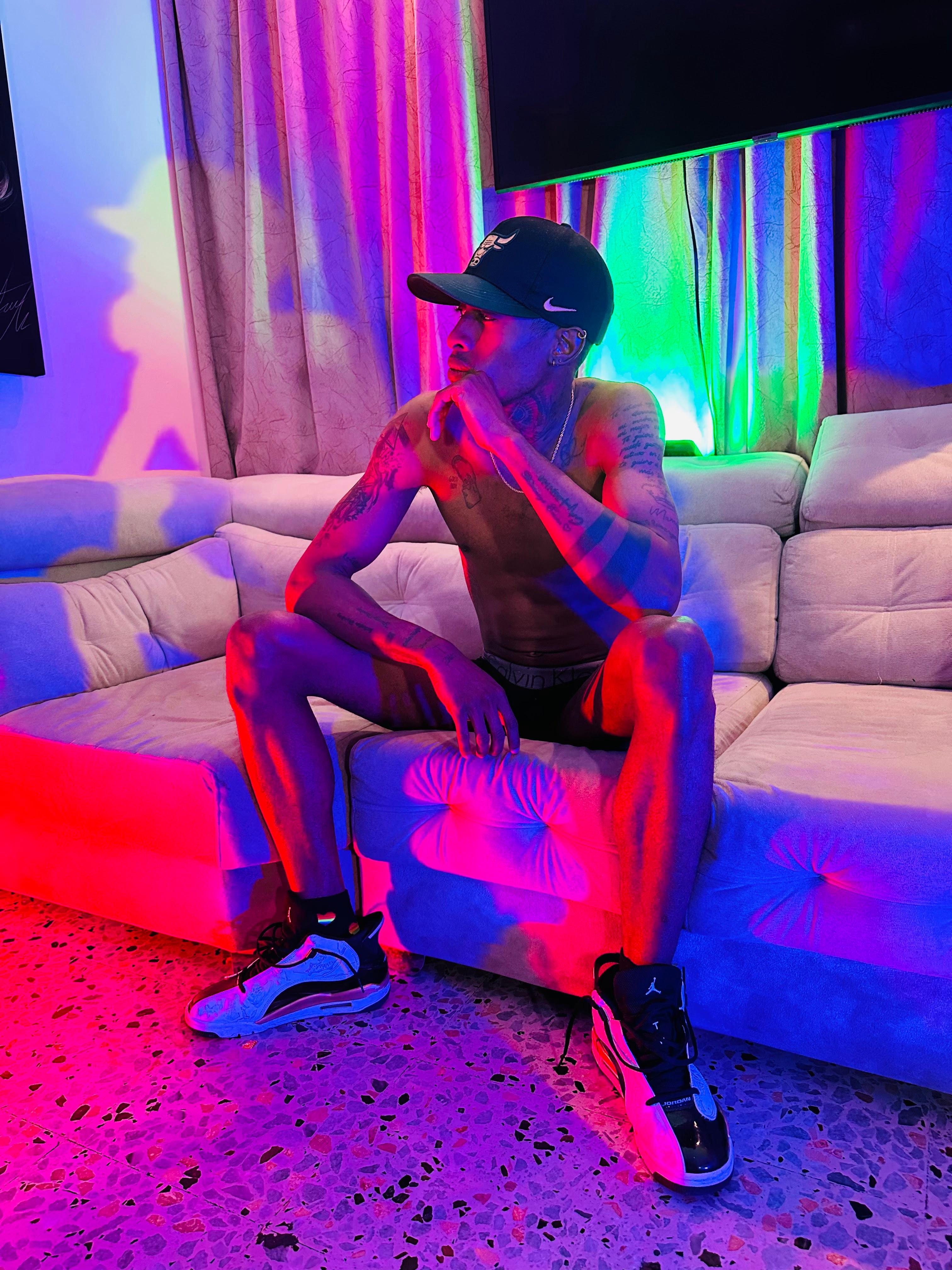 xxx_black_hot from Brazil